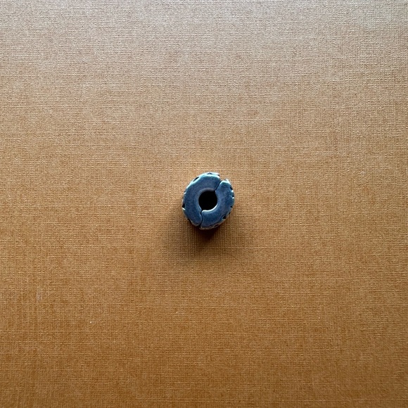 Pandora swirl pattern spacer charm - Picture 3 of 6